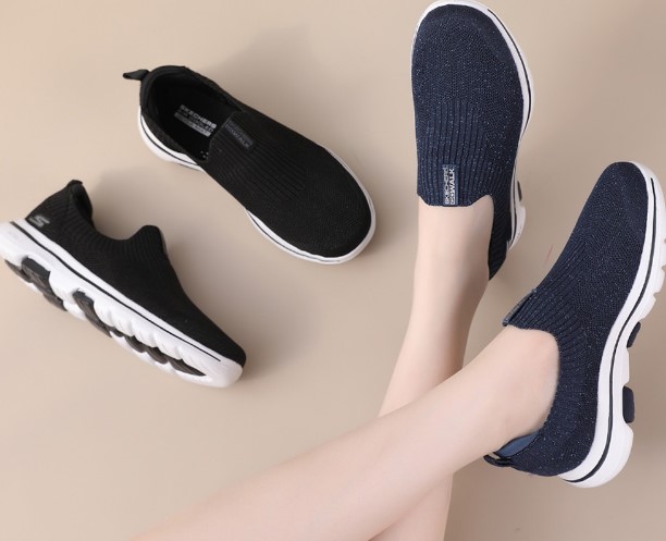 Pilihan Sepatu Wanita Skechers Terbaik 2023